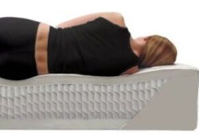 Die orthopädische Matratze verhindert das Auftreten von Lendenschmerzen nach dem Schlafen