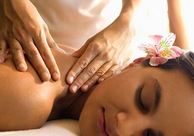 osteochende Massage der Halsspalte